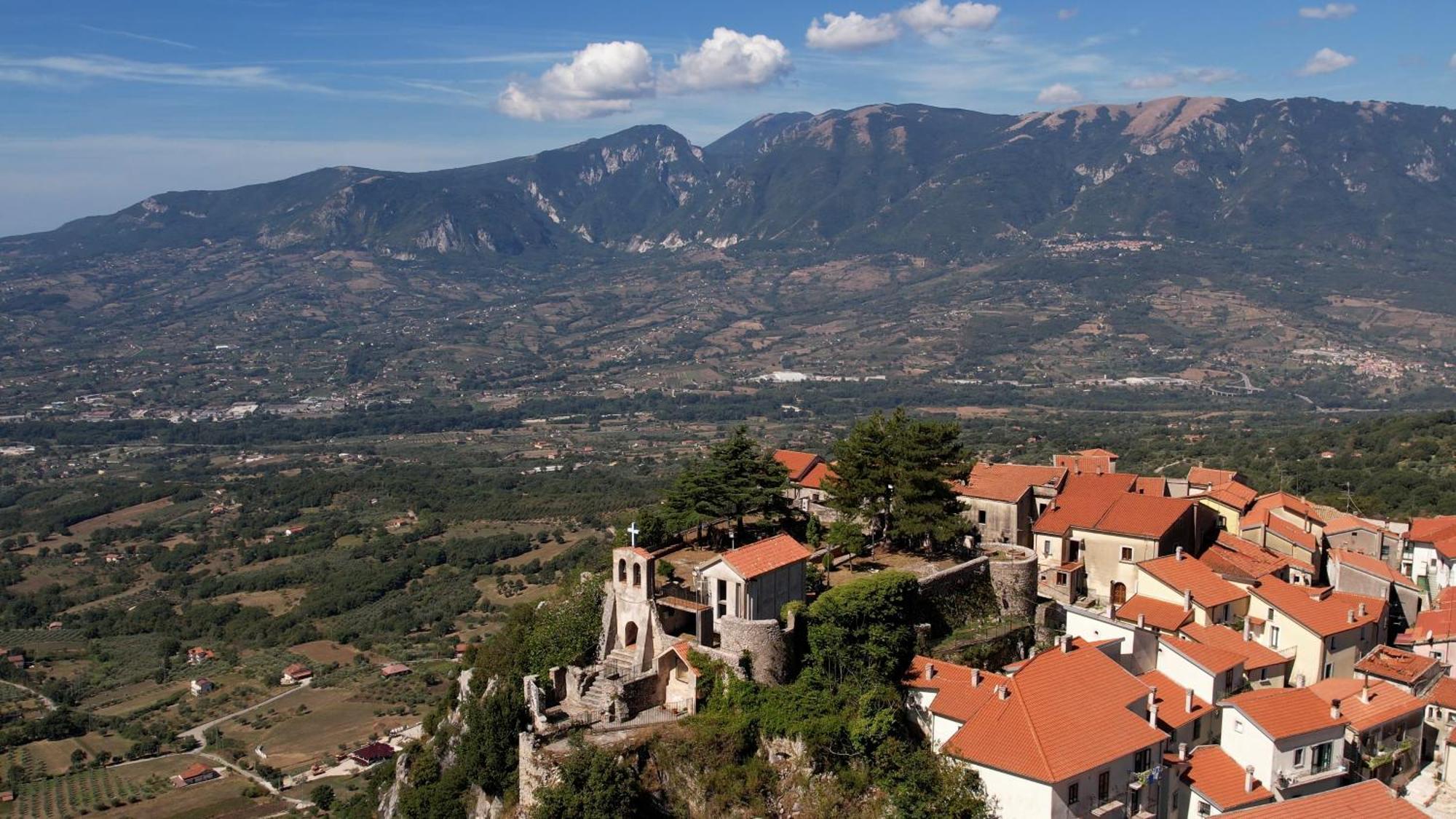 Il Borgo Dei Normanni Villa Colliano Dış mekan fotoğraf